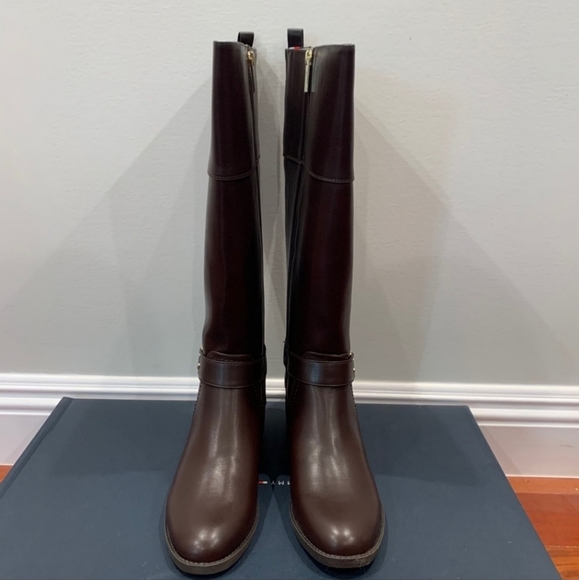 Tommy Hilfiger riding boots (7.5 wide calf) - Picture 3 of 7